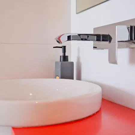 Luxury Duplex In Benfica 15 Min To Airport *