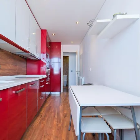 Luxury Duplex In Benfica 15 Min To Airport דירה
