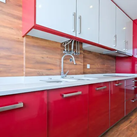 Luxury Duplex In Benfica 15 Min To Airport דירה *