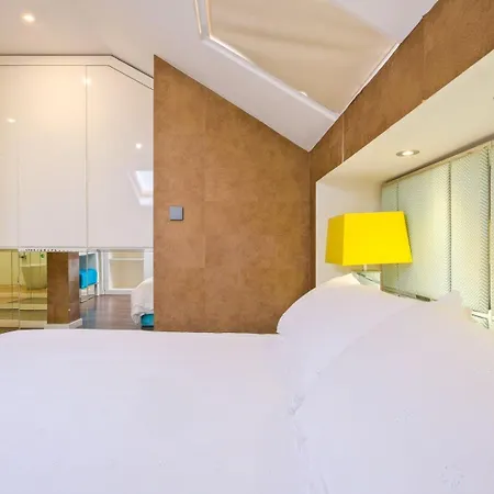 דירה Luxury Duplex In Benfica 15 Min To Airport ליסבון