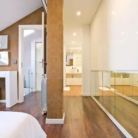 Luxury Duplex In Benfica 15 Min To Airport דירה ליסבון