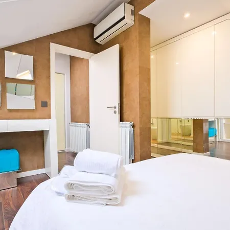 Luxury Duplex In Benfica 15 Min To Airport ליסבון